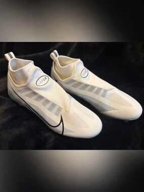 Nike White Slip-On Vapor Edge Pro Football Cleats with Black Swoosh